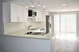 312 SW 1st St, Pompano Beach, FL 33060 - Photo 1