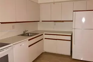 3600 Mystic Pointe Dr, Aventura, FL 33180 - Photo 8