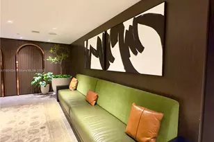 398 NE 5th St, Miami, FL 33132 - Photo 36