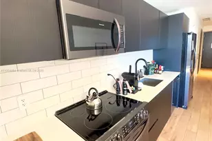 398 NE 5th St, Miami, FL 33132 - Photo 10