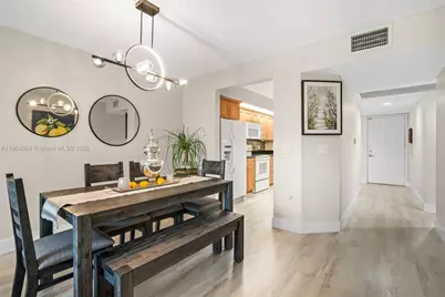 1600 SW 127th Way #302C, Pembroke Pines, FL 33027 - Photo 8