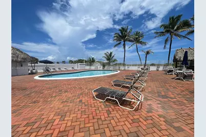 5313 Collins Ave #510, Miami Beach, FL 33140 - Photo 18
