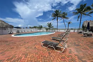 5313 Collins Ave, Miami Beach, FL 33140 - Photo 18