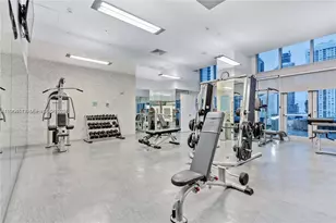 92 SW 3rd St, Miami, FL 33130 - Photo 34