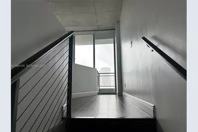 690 SW 1 Ct #1211, Miami, FL 33130 - Photo 8