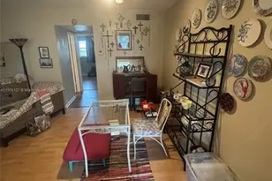 270 SE Layne Blvd, Hallandale Beach, FL 33009 - Photo 10