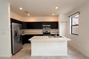 11410 SW 252nd Ter, Homestead, FL 33032 - Photo 10