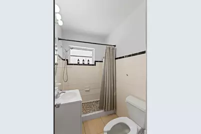 18830 NW 7th Ave, Miami Gardens, FL 33169 - Photo 16