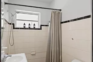 18830 NW 7th Ave, Miami Gardens, FL 33169 - Photo 16