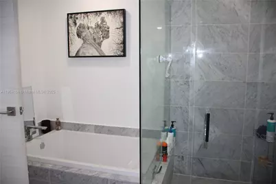 801 S Miami Ave #5508, Miami, FL 33130 - Photo 26