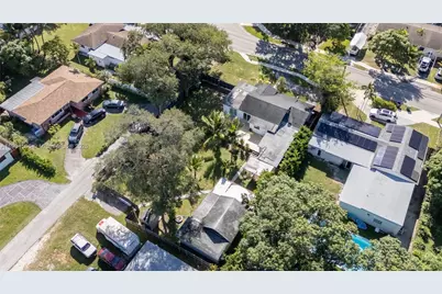 947 NE 149th St, Miami, FL 33161 - Photo 34