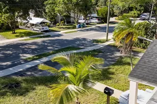 947 NE 149th St, Miami, FL 33161 - Photo 32