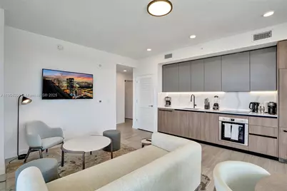 580 72nd St #810, Miami Beach, FL 33141 - Photo 8
