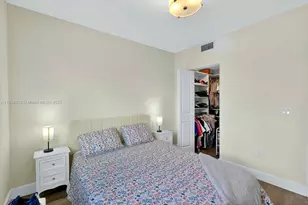 4426 NW 83rd Pkwy, Doral, FL 33166 - Photo 16