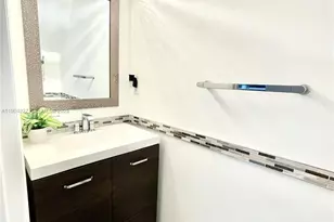 9203 Fontainebleau Blvd, Miami, FL 33172 - Photo 10