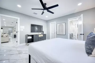 1030 SW 14th Ter #0, Fort Lauderdale, FL 33312 - Photo 36