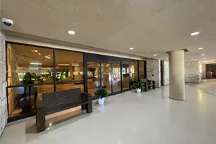 2555 Collins Ave, Miami Beach, FL 33140 - Photo 48