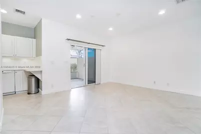 11425 NW 34th Pl #n/a, Sunrise, FL 33323 - Photo 10