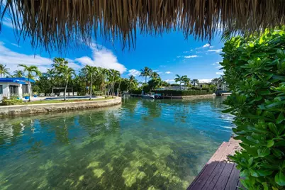 7975 Biscayne Point Cir, Miami Beach, FL 33141 - Photo 44