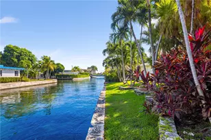 7975 Biscayne Point Cir, Miami Beach, FL 33141 - Photo 6