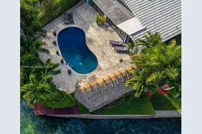 7975 Biscayne Point Cir, Miami Beach, FL 33141 - Photo 48