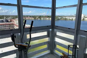 1401 NE Miami Gardens Dr, Miami, FL 33179 - Photo 16