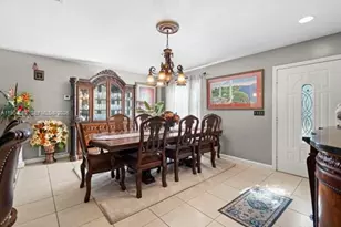 707 SE Karrigan Terrace, Port Saint Lucie, FL 34983 - Photo 10