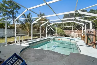 707 SE Karrigan Ter, Port Saint Lucie, FL 34983 - Photo 32