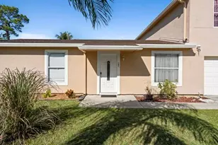 707 SE Karrigan Terrace, Port Saint Lucie, FL 34983 - Photo 2