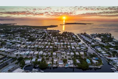 132 E Gardenia St, Tavernier, FL 33070 - Photo 8