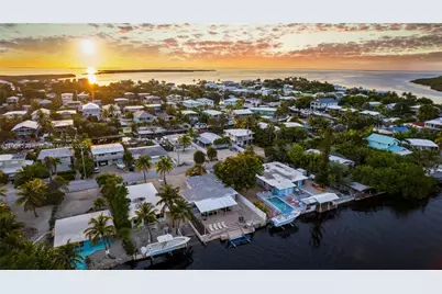 132 E Gardenia St, Tavernier, FL 33070 - Photo 10