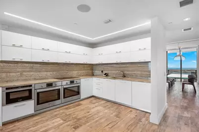 650 NE 32nd St #PH5201, Miami, FL 33137 - Photo 16