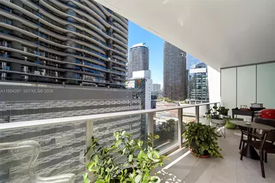 1010 Brickell Ave #1706, Miami, FL 33131 - Photo 16