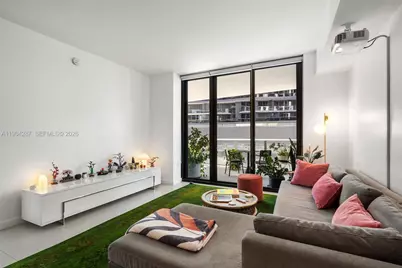 1010 Brickell Ave #1706, Miami, FL 33131 - Photo 10
