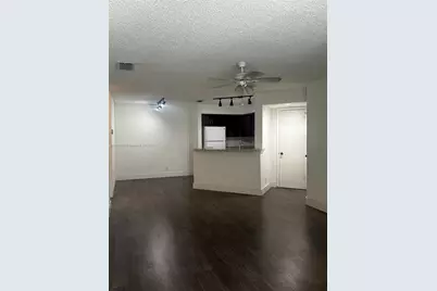 3360 N Pinewalk Dr N #1325, Margate, FL 33063 - Photo 8