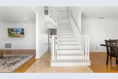 2445 SE 8 St, Pompano Beach, FL 33062 - Photo 8