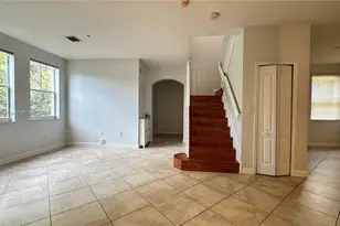 110 Jacaranda Country Club Dr, Plantation, FL 33324 - Photo 14