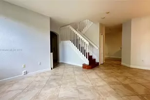 110 Jacaranda Country Club Dr, Plantation, FL 33324 - Photo 6