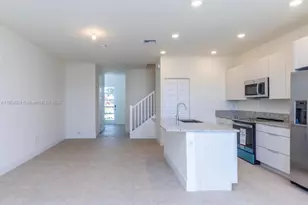 15861 NW 90th Ct, Miami Lakes, FL 33018 - Photo 18