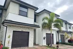 15861 NW 90th Ct, Miami Lakes, FL 33018 - Photo 2