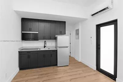 7801 Byron Ave, Miami Beach, FL 33141 - Photo 52