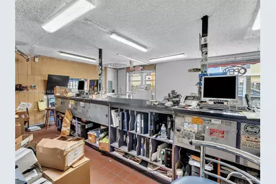 2112 NW 36th St, Miami, FL 33142 - Photo 16