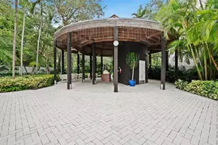 2645 S Bayshore Dr, Miami, FL 33133 - Photo 32