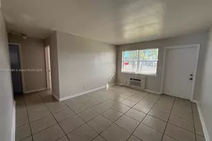 520 W Blue Heron Blvd, Riviera Beach, FL 33404 - Photo 1