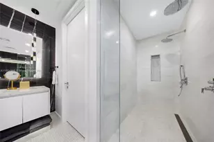 700 NE 26th Terrace, Miami, FL 33137 - Photo 26