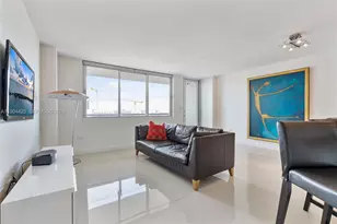 7135 Collins Ave, Miami Beach, FL 33141 - Photo 10