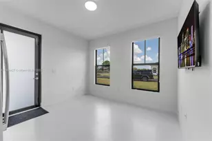 32206 SW 196th Ave, Homestead, FL 33030 - Photo 2