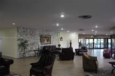 9480 Sunrise Lakes Blvd #204, Sunrise, FL 33322 - Photo 10