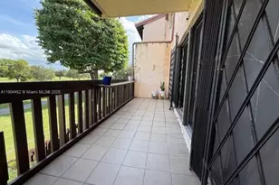 515 W Park Dr, Miami, FL 33172 - Photo 22