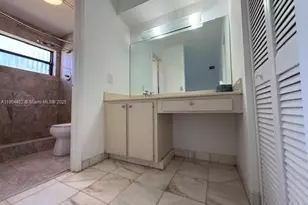 515 W Park Dr, Miami, FL 33172 - Photo 26